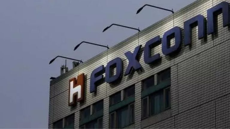Union Labour Ministry seeks report over denial of jobs to married women at Foxconn plant
